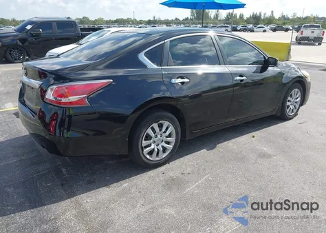 2015 Nissan Altima 2.5 S z USA, uszkodzony, nr VIN 1N4AL3AP4FC463698